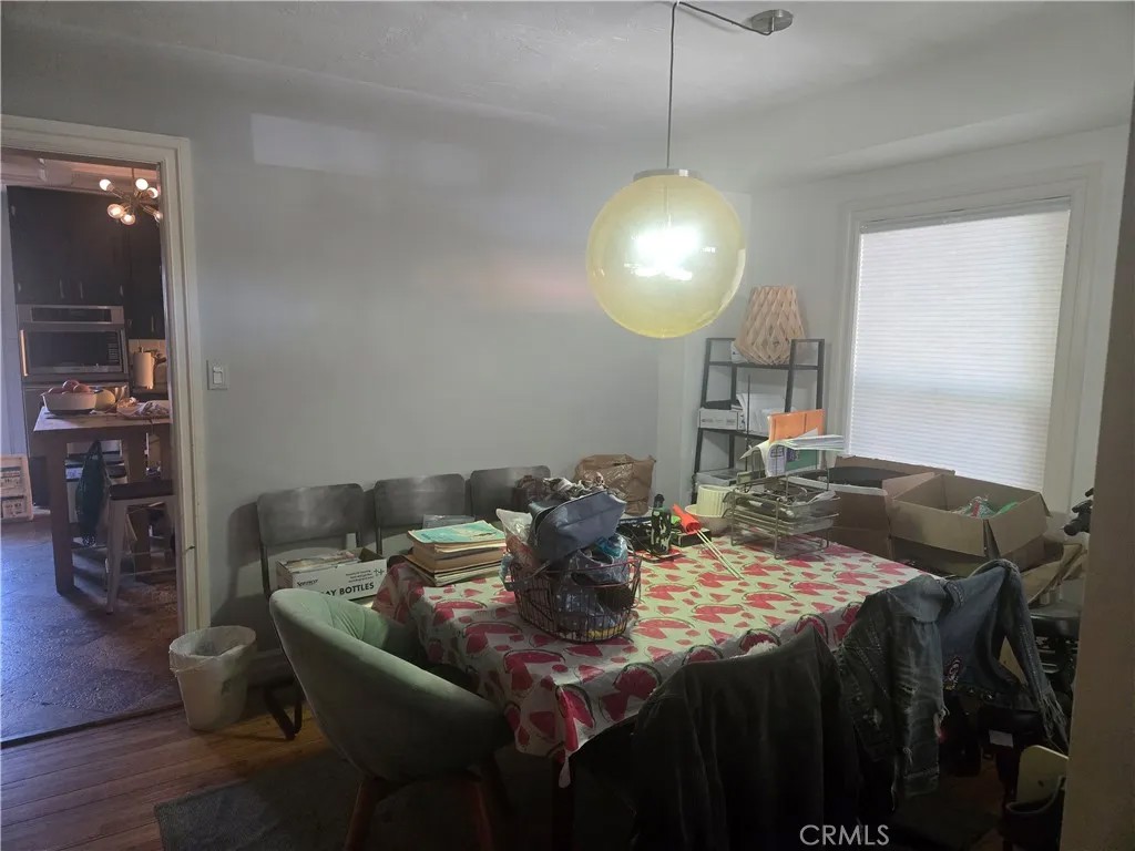 7006 Zelzah Avenue