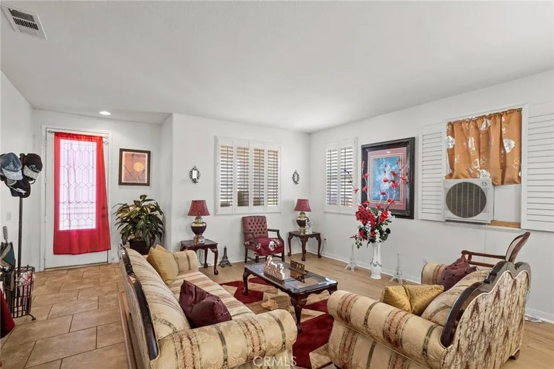 15081 Garibaldi Street