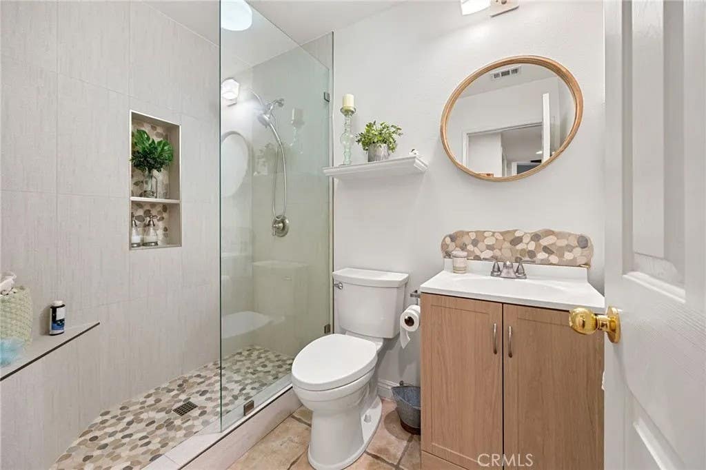 Photo of 33433 Emerson Way #B, Temecula, CA 92592 (MLS # SW26097475)