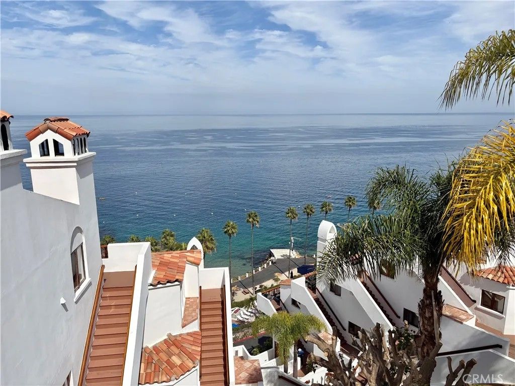 Photo of 36 Camino De Flores, Avalon, CA 90704 (MLS # SB26060426)