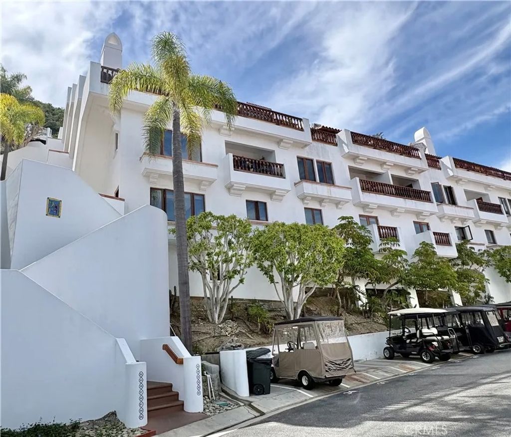 Photo of 36 Camino De Flores, Avalon, CA 90704 (MLS # SB26060426)