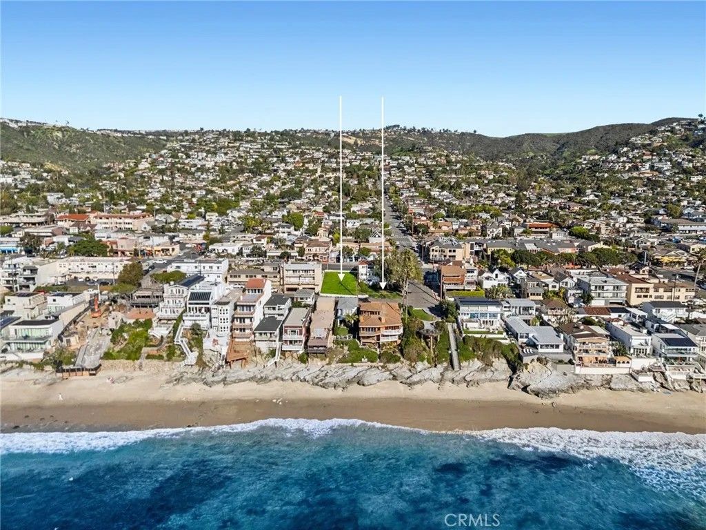 Photo of 1081 South Coast Highway, Laguna Beach, CA 92651 (MLS # LG26007745)