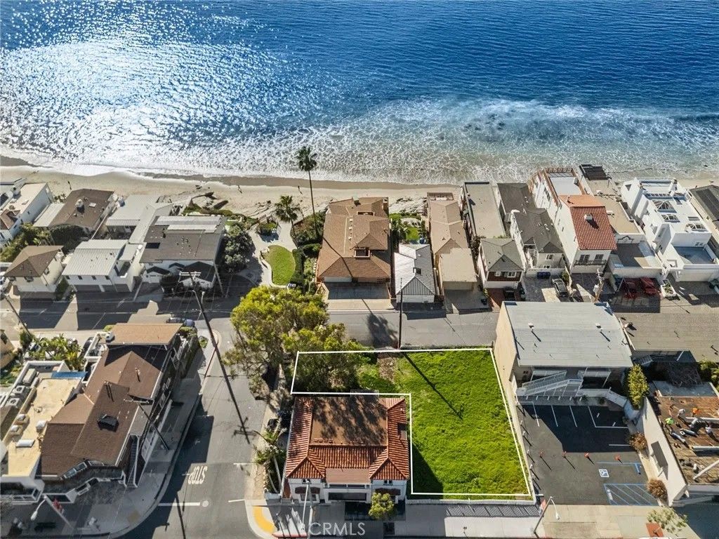 Photo of 1081 South Coast Highway, Laguna Beach, CA 92651 (MLS # LG26007745)