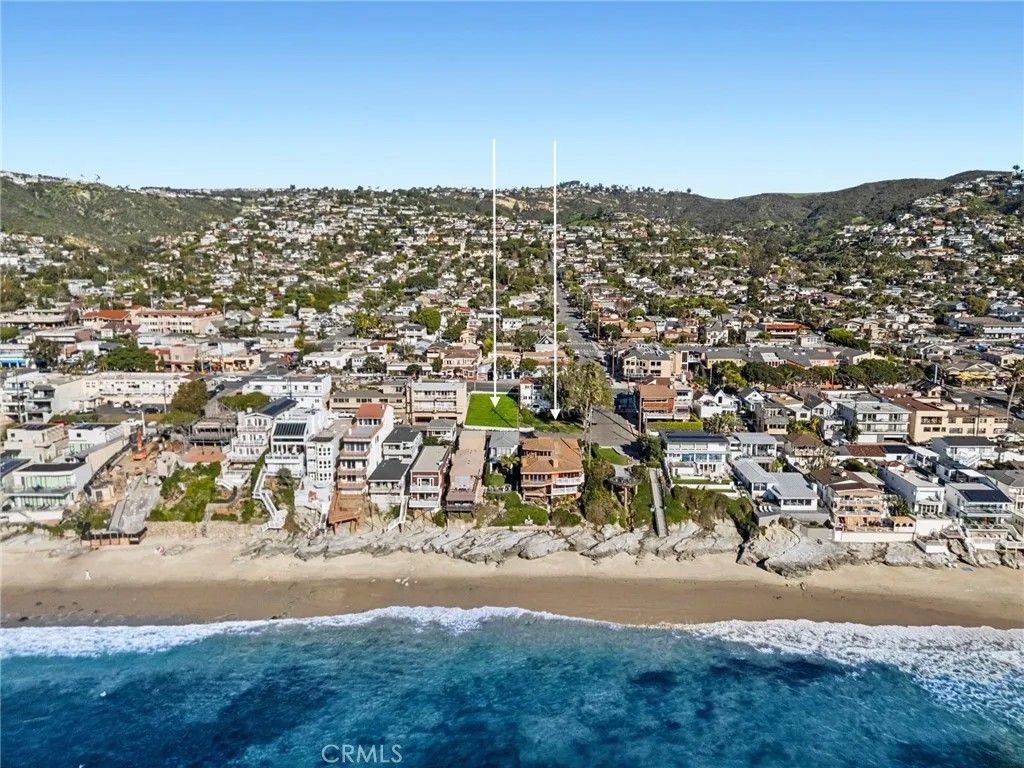 Photo of 1081 South Coast Highway, Laguna Beach, CA 92651 (MLS # LG26007745)