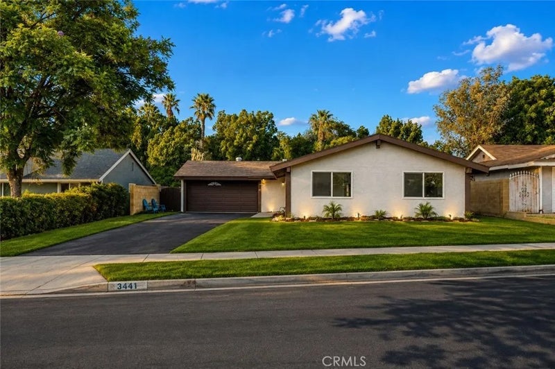 3441 Crownsworth