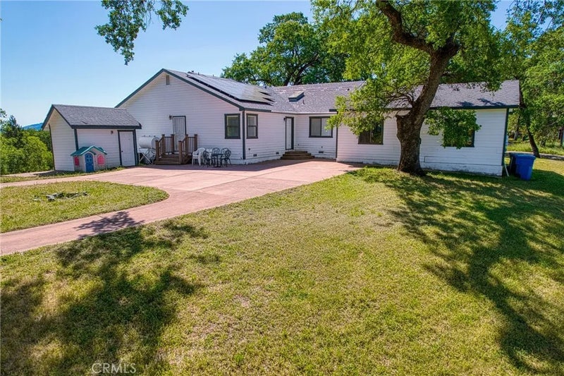 2210 Cedar Hill Way