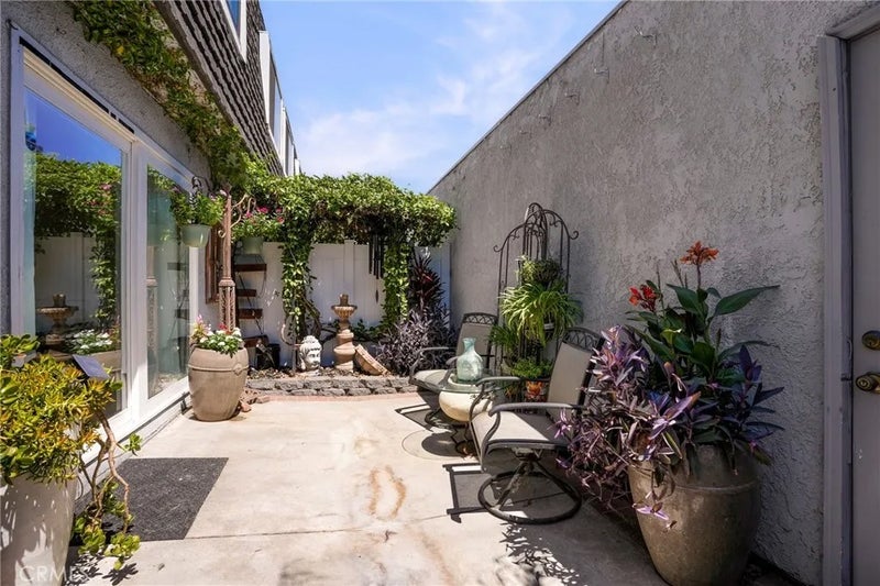 2580 Huntington H