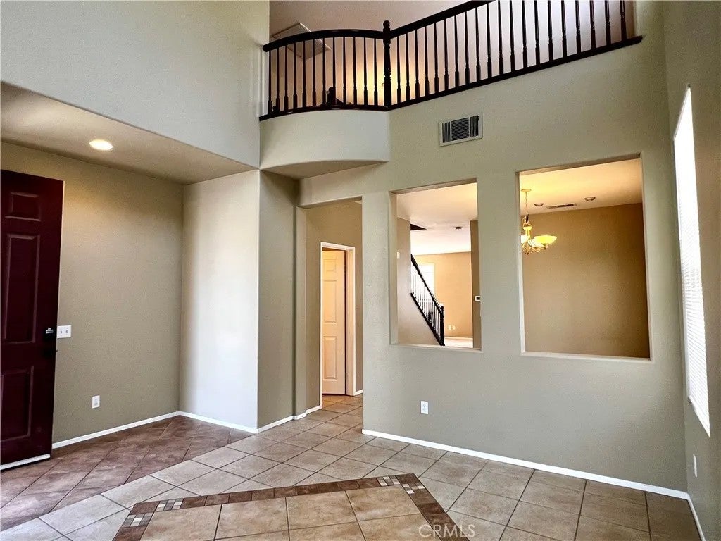 Photo of 42180 Calabria DR, Temecula, CA 92591 (MLS # SW26121381)