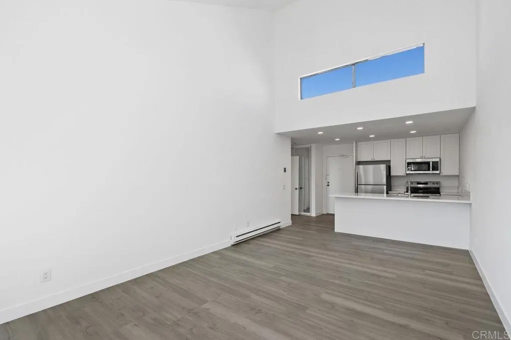 8036 Linda Vista Rd. 2E