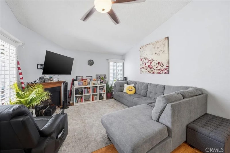 10452 W Briar Oaks
