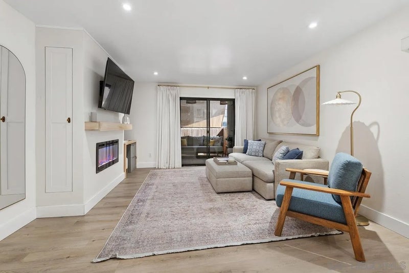 12019 Alta Carmel 279