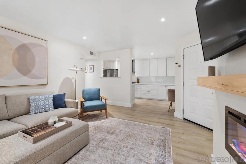 12019 Alta Carmel 279