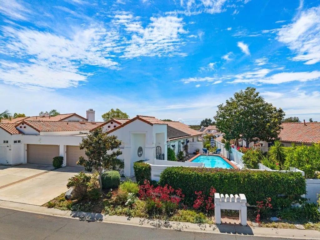 Photo of 4540 Cordoba Way, Oceanside, CA 92056 (MLS # NDP2604210)