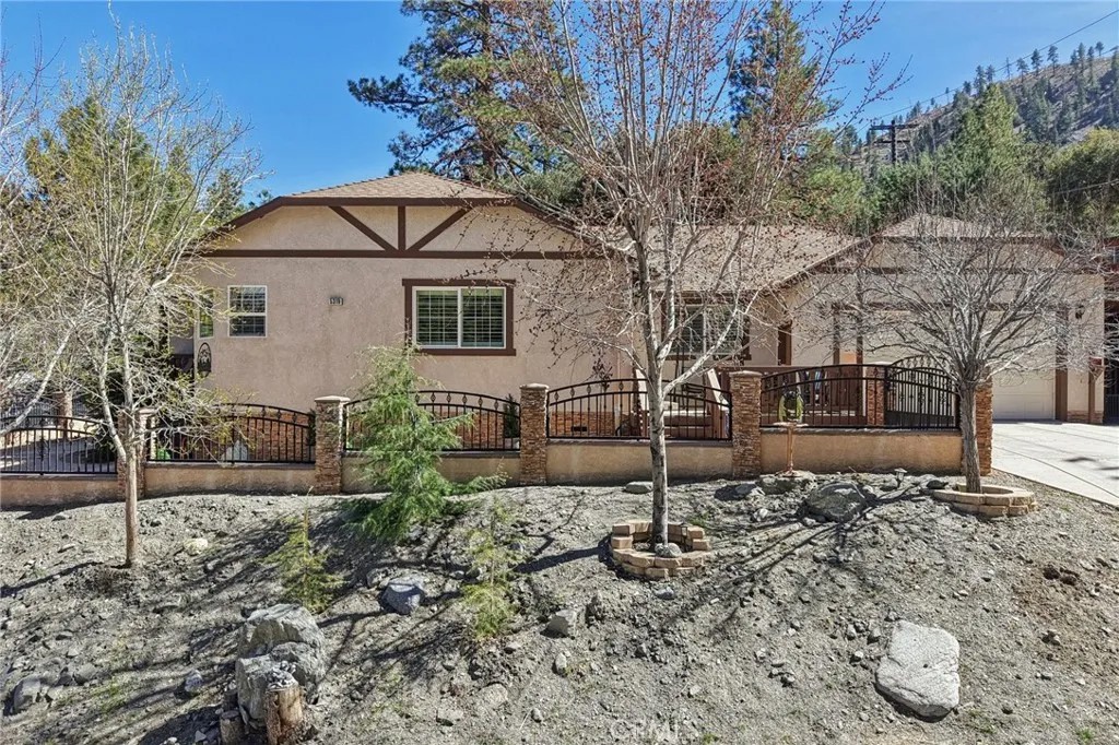 5319 Desert View