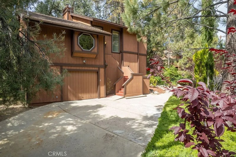 15908 Edgewood