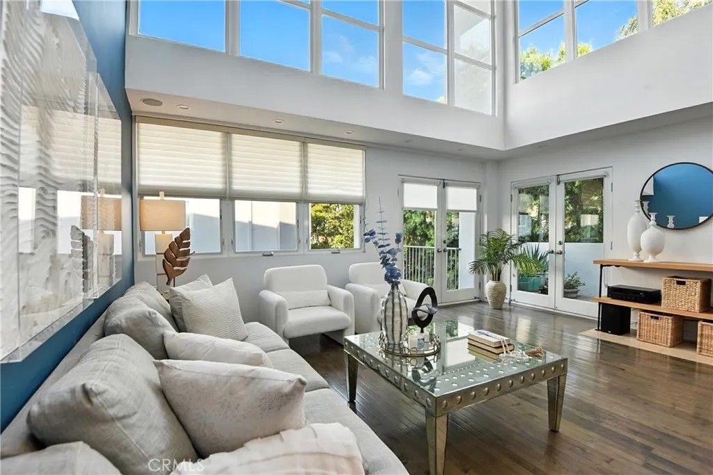 Photo of 2203 3rd Street #1, Santa Monica, CA 90405 (MLS # SR26005272)