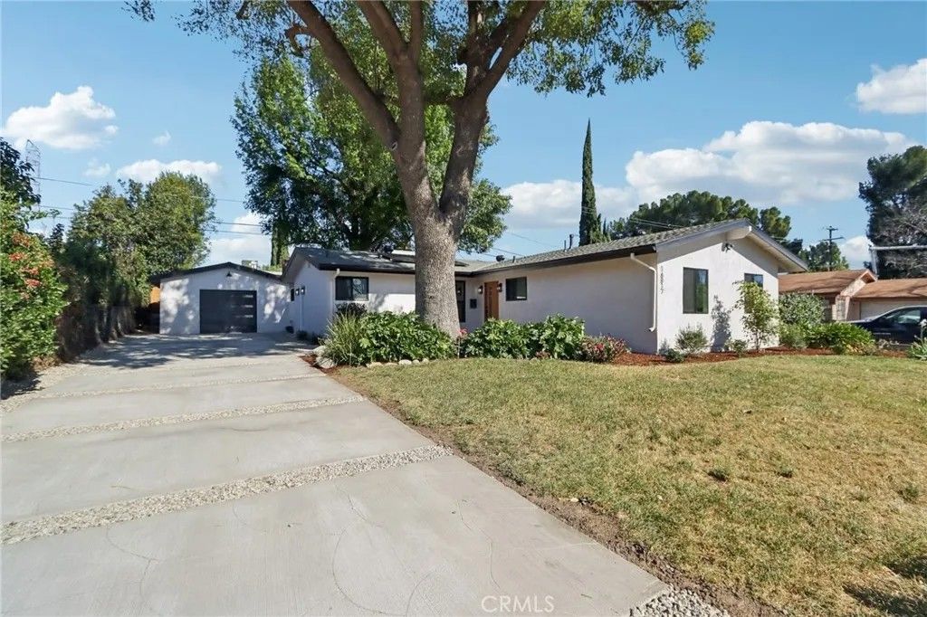 Photo of 16817 Index Street, Granada Hills, CA 91344 (MLS # SR26028137)