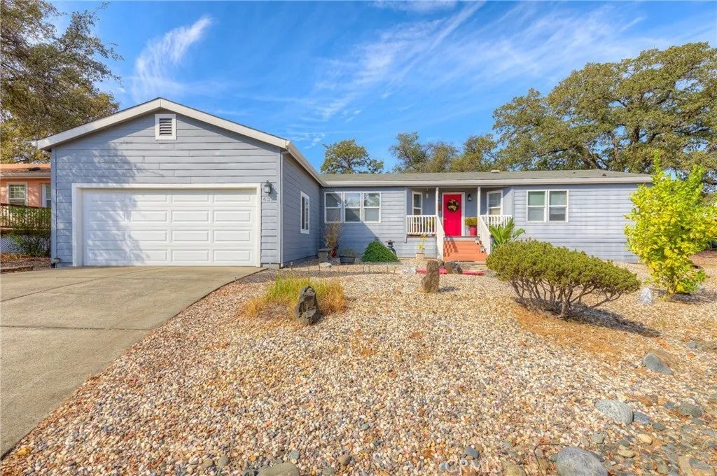 437 Summerwood