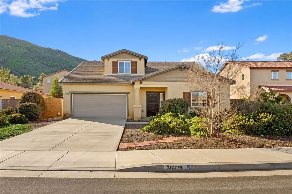 Photo of 26829 Rodeo Court, Winchester, CA 92596 (MLS # IV26012863)
