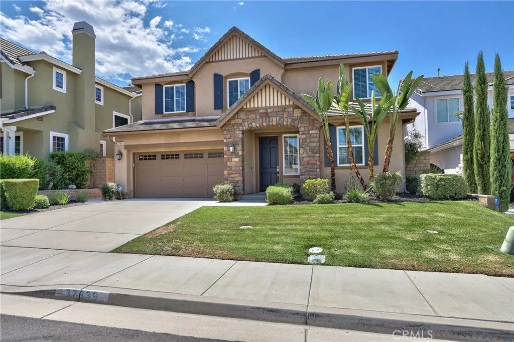 Photo of 37639 Botanica Place, Murrieta, CA 92562 (MLS # SW25193105)