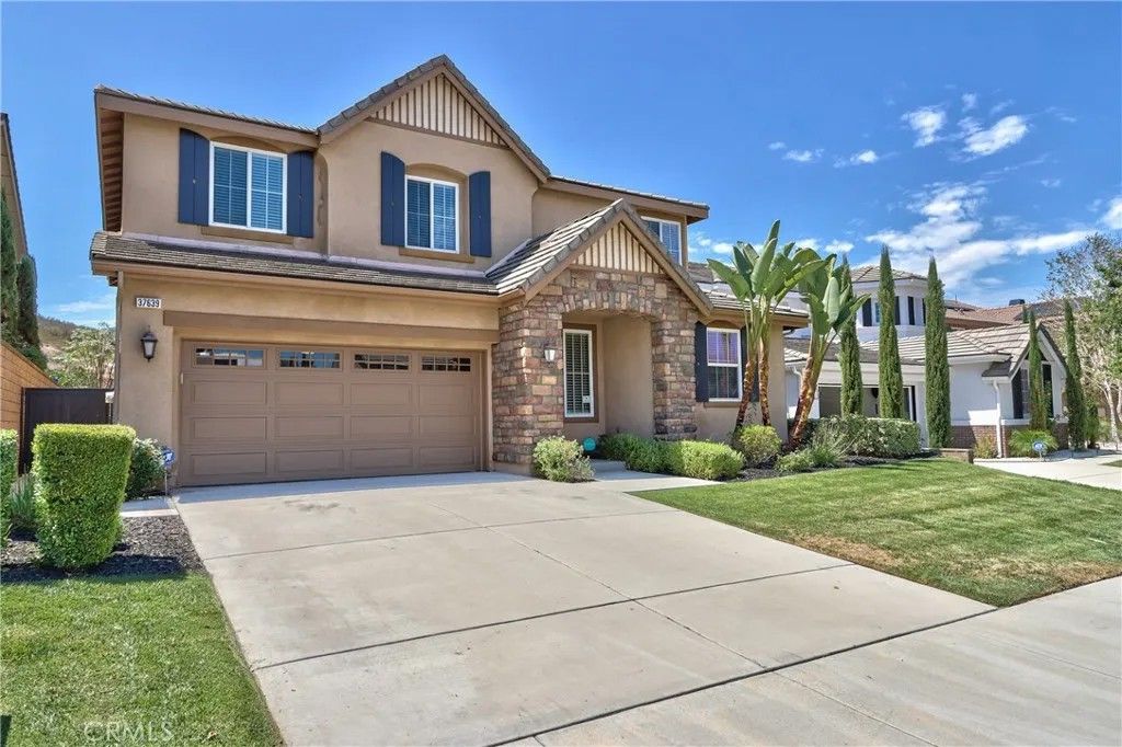 Photo of 37639 Botanica Place, Murrieta, CA 92562 (MLS # SW25193105)