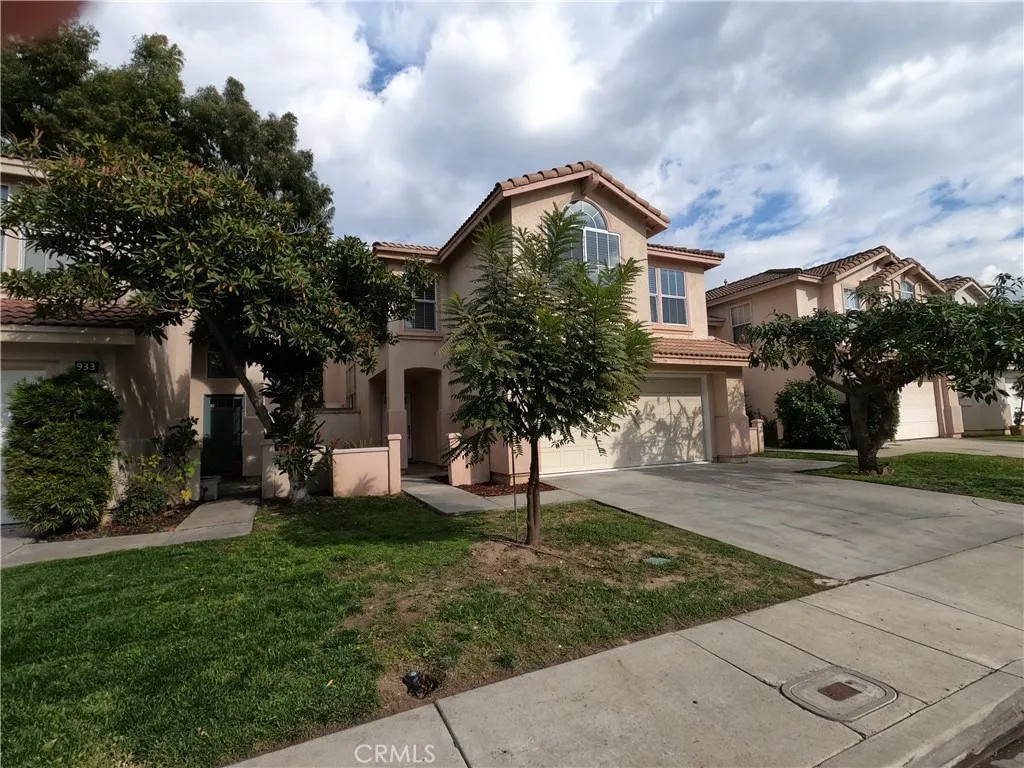 929 W Sago Palm Street