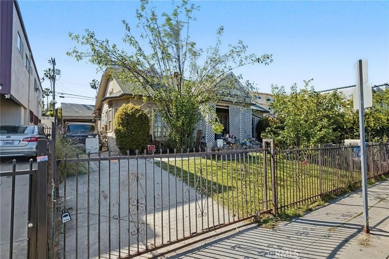 773 N Alexandria Avenue