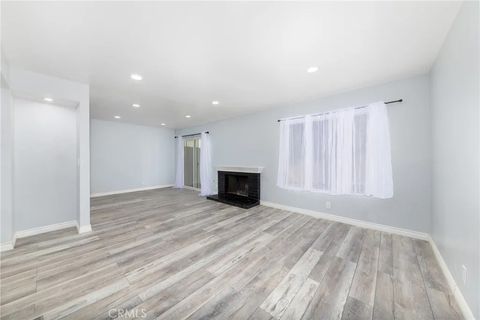 Tiny photo for 555 S Azusa Ave, Azusa, CA 91702 (MLS # CV25253878)
