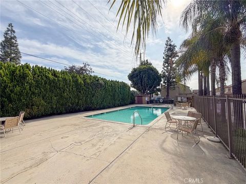 Tiny photo for 555 S Azusa Ave, Azusa, CA 91702 (MLS # CV25253878)