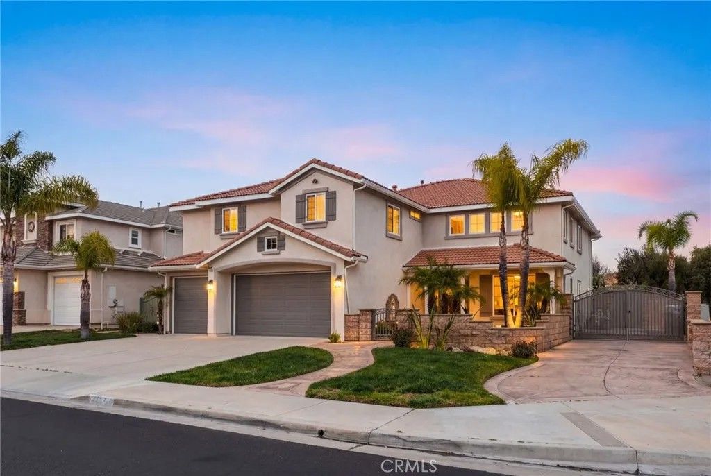 Photo of 23490 Karen Place, Murrieta, CA 92562 (MLS # SW26042046)