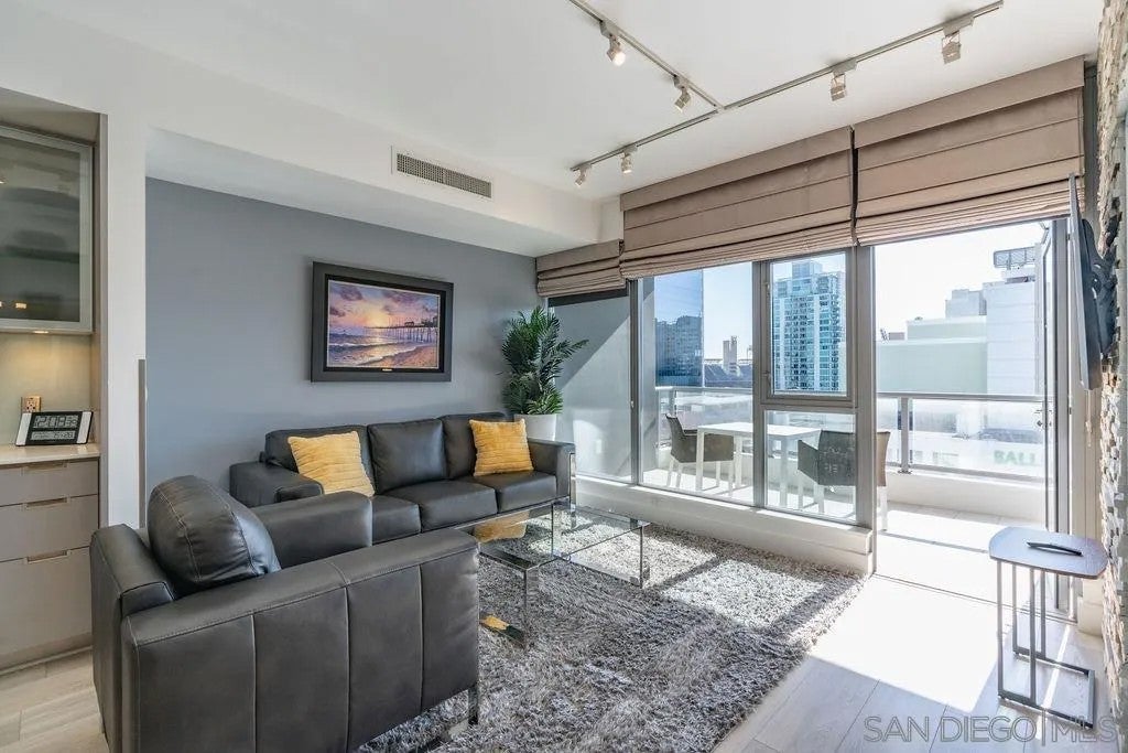 575 6th ave 707