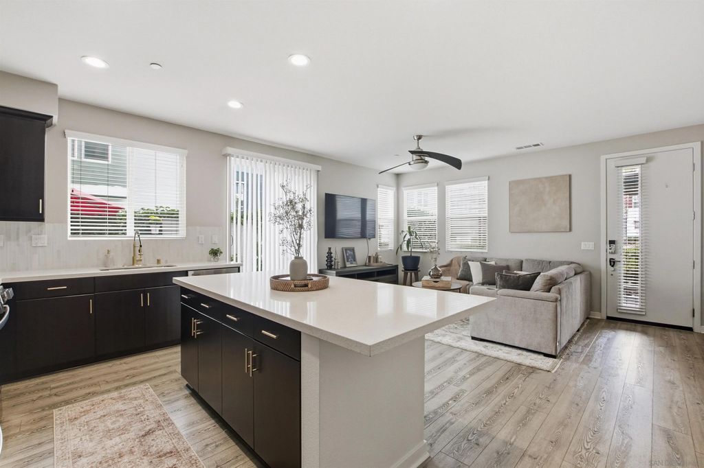 Photo of 2018 Foxtrot Loop #1, Chula Vista, CA 91915 (MLS # 250041915)
