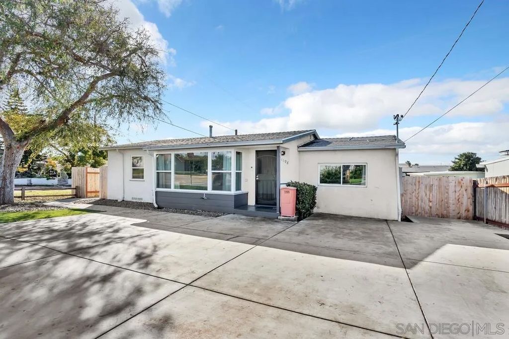 Photo of 1198 Tobias Dr, Chula Vista, CA 91911 (MLS # 2600395)