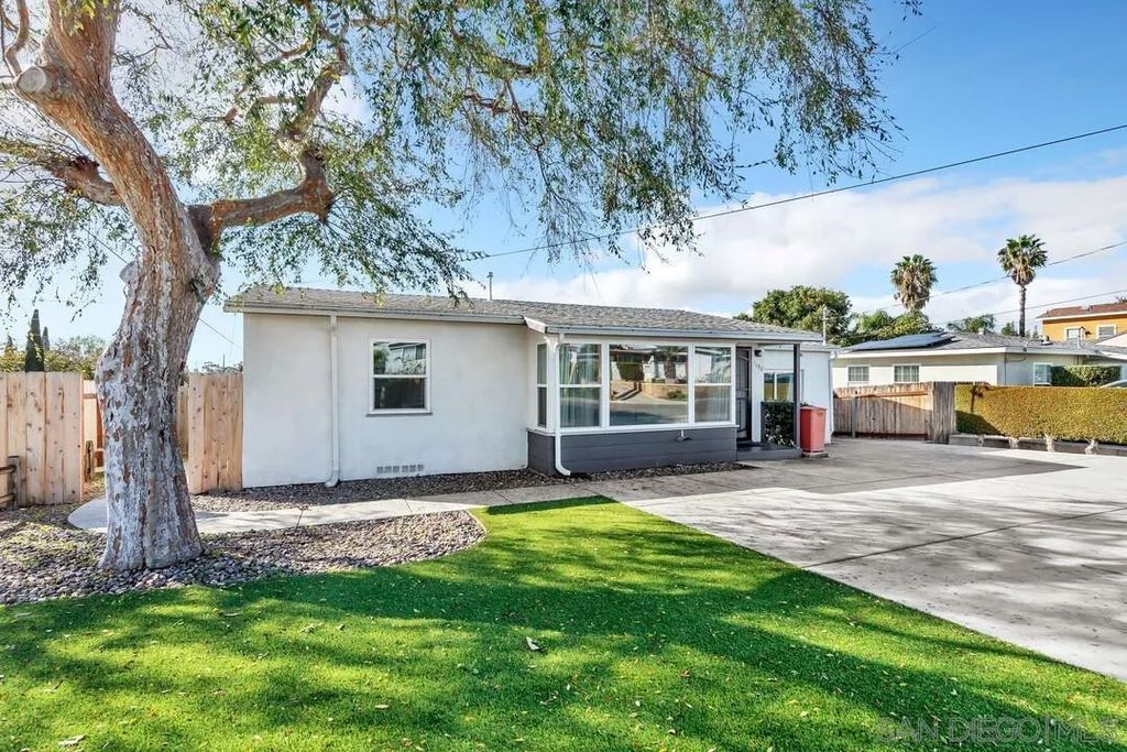 Photo of 1198 Tobias Dr, Chula Vista, CA 91911 (MLS # 2600395)