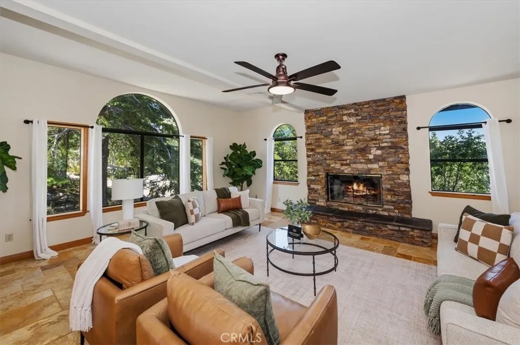 26077 Walnut Hills