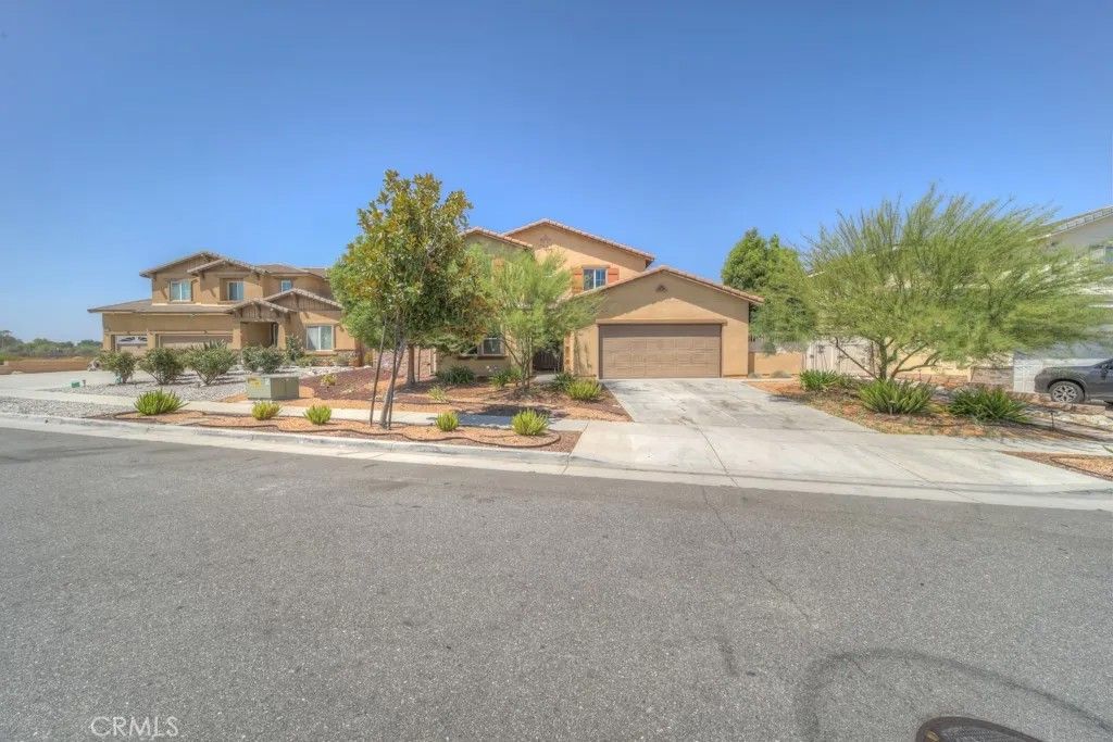 Photo of 28560 Triple C Ranch Road, Murrieta, CA 92563 (MLS # OC25183707)