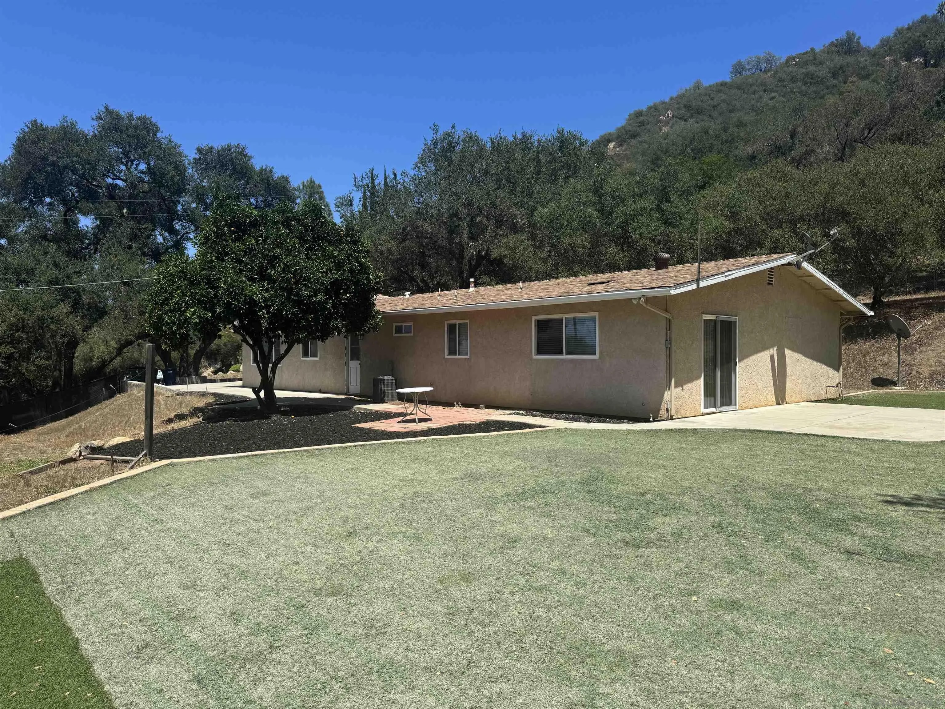 26942 Oakmont Rd