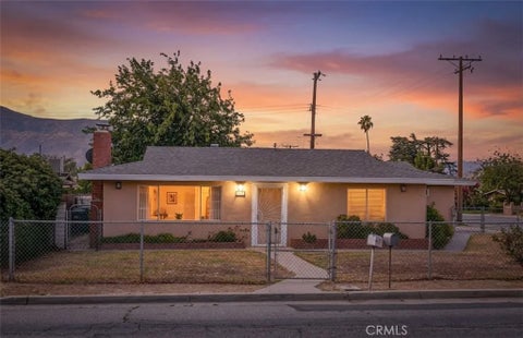 Photo of 2174 W Lincoln ST, Banning, CA 92220 (MLS # IG26156881)