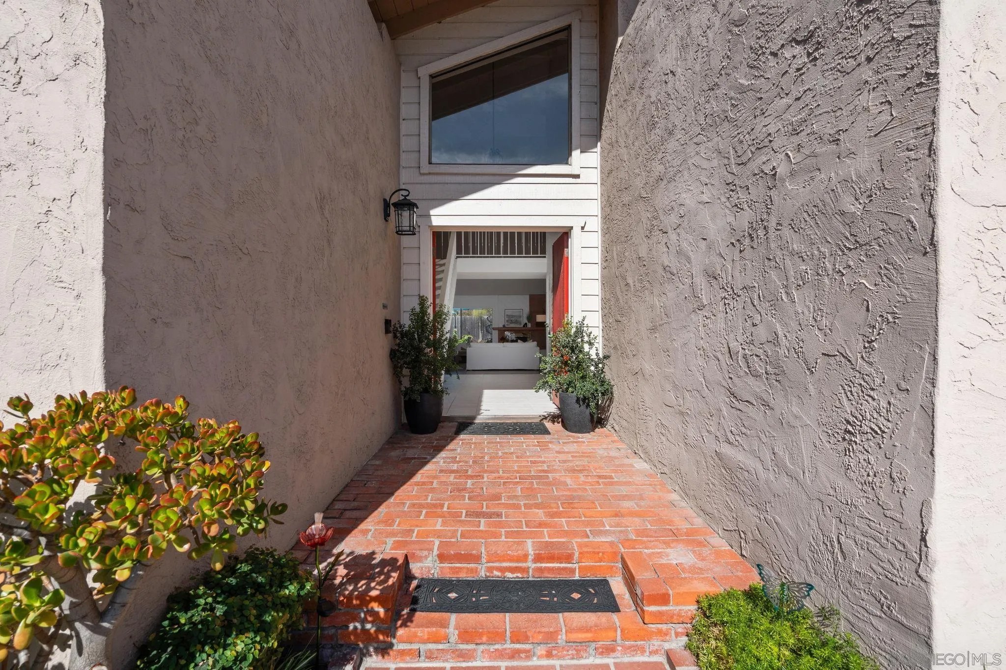 3544 Paseo Salamoner