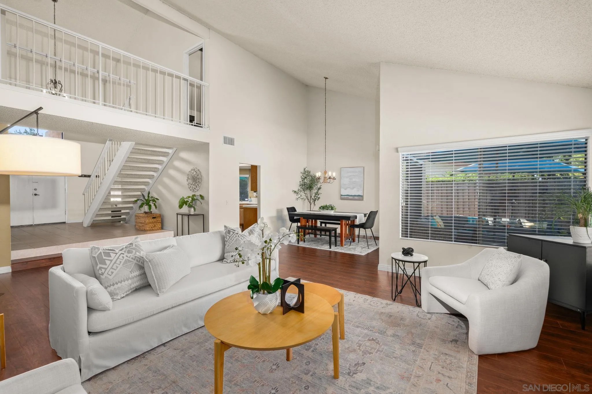 3544 Paseo Salamoner