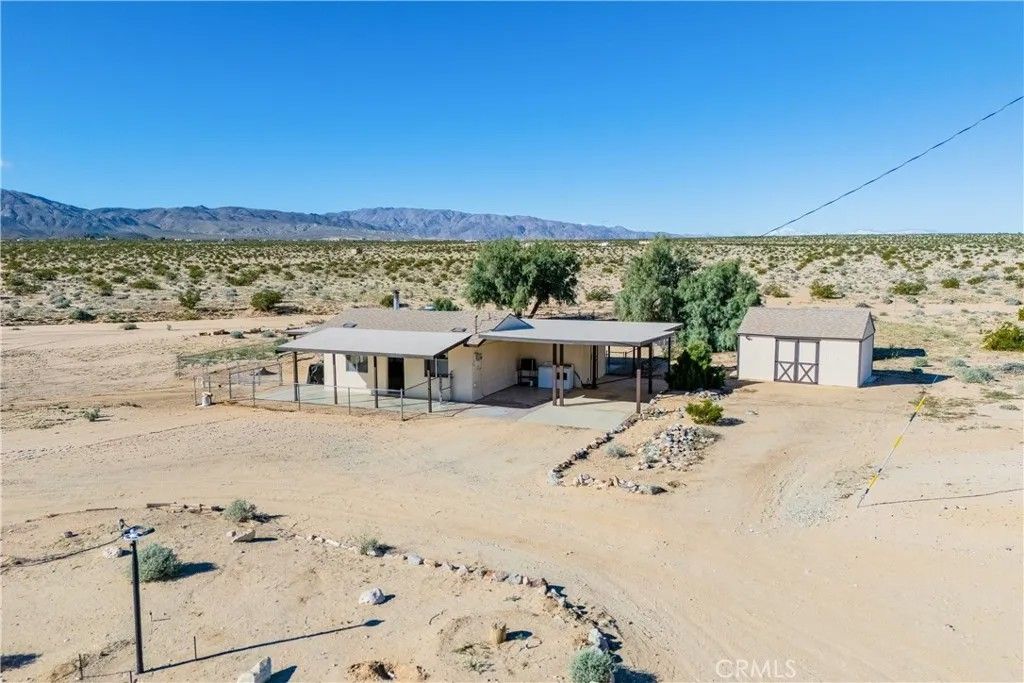 Photo of 5828 Steeg Rd, 29 Palms, CA 92277 (MLS # JT26035771)