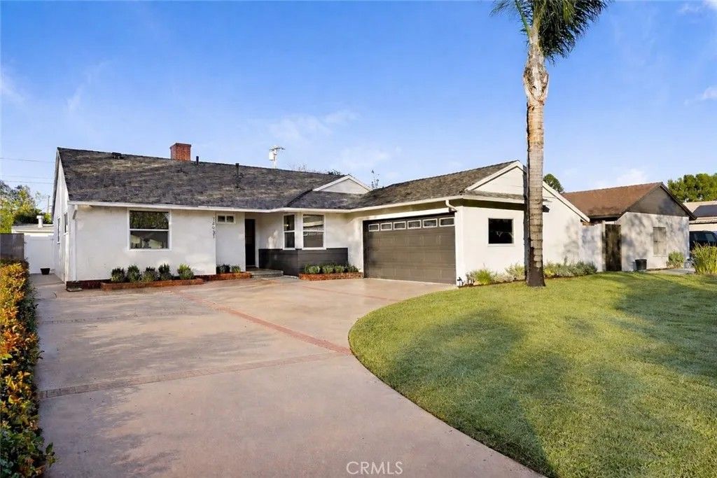 Photo of 14931 Minnehaha, Mission Hills (san Fernando), CA 91345 (MLS # SR26008299)