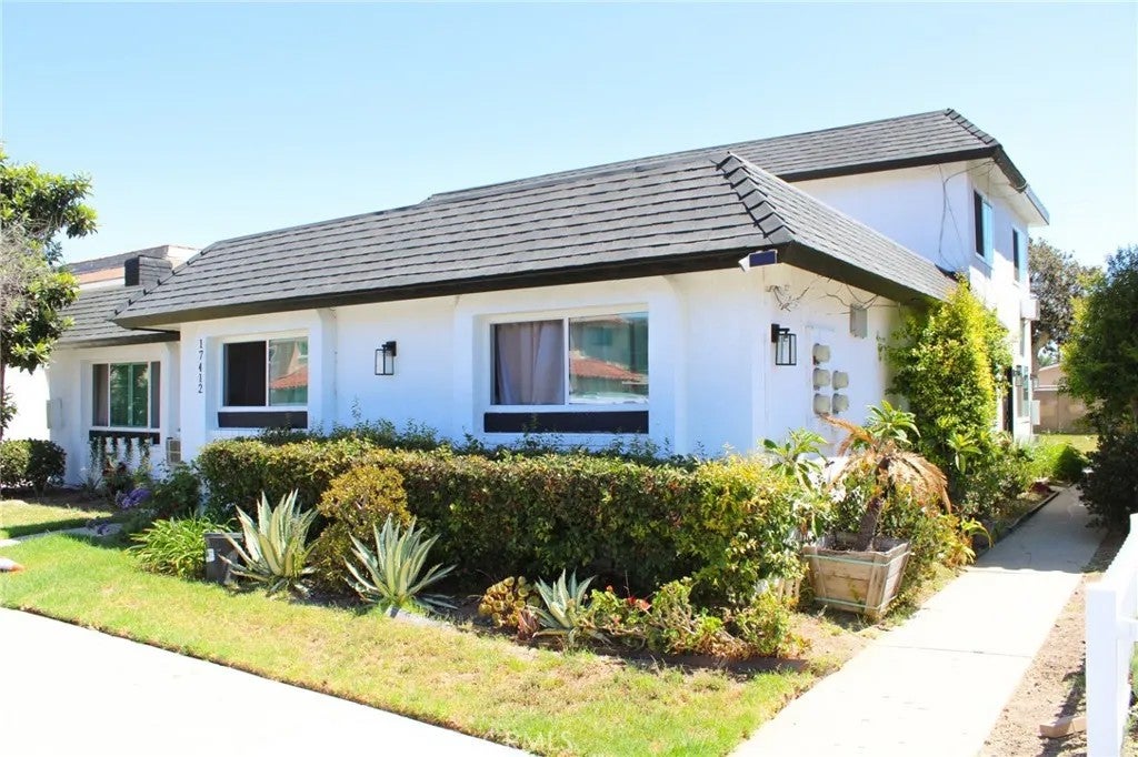 17412 Dairyview Circle