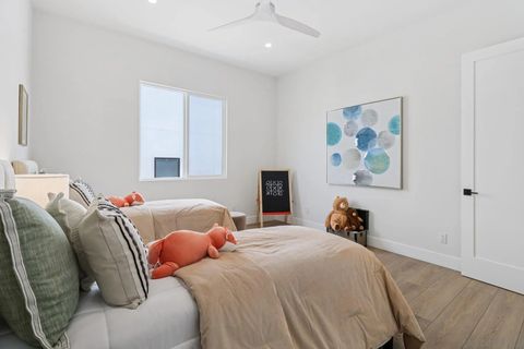Tiny photo for 1850 Illion St, San Diego, CA 92110 (MLS # 250042192)