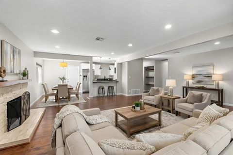 Tiny photo for 1330 N Fig St, Escondido, CA 92026 (MLS # NDP2511407)