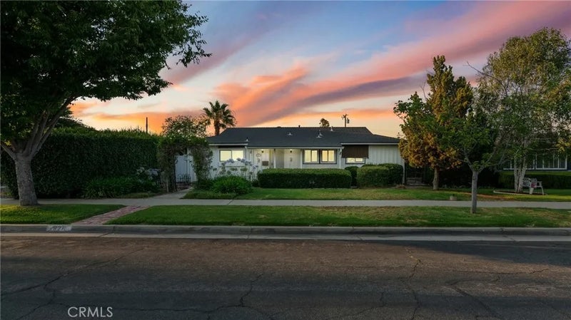 927 Alta Loma Drive
