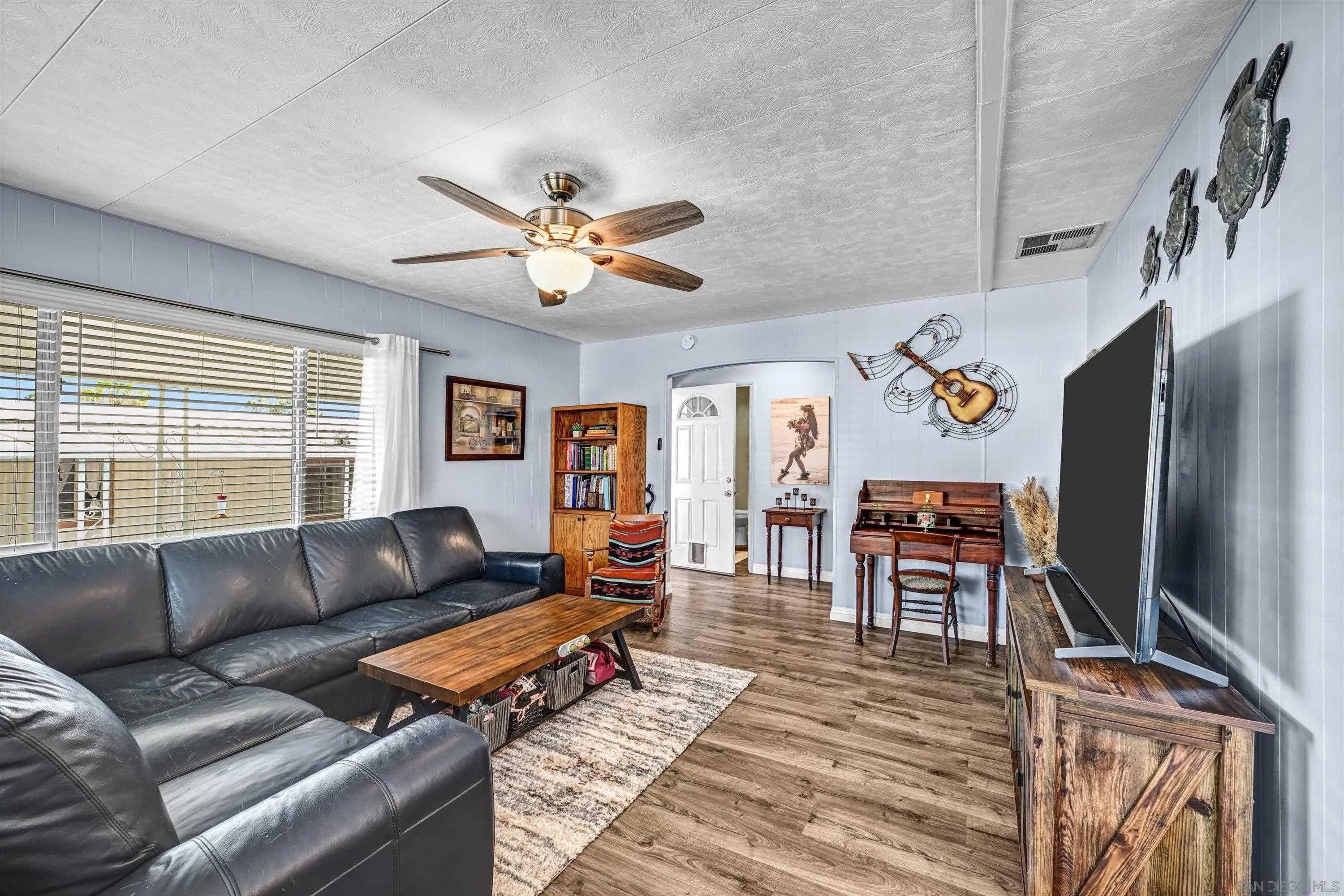 1145 E Barham Dr unit #186