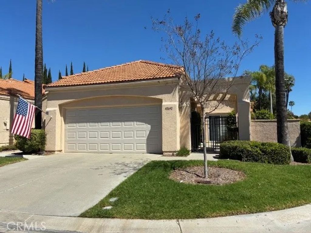 Photo of 40640 Via Malagas, Murrieta, CA 92562 (MLS # SW26058902)