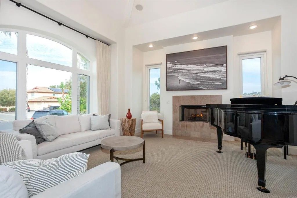 Photo of 527 Liverpool Drive, Cardiff By The Sea, CA 92007 (MLS # NDP2511421)