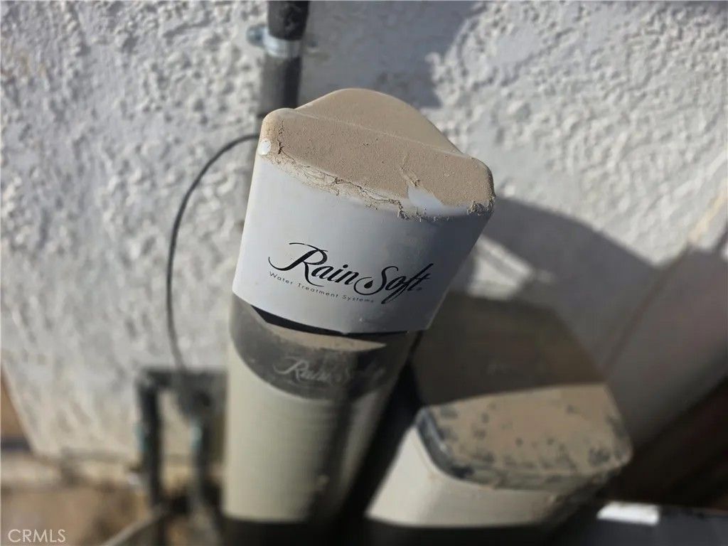 Photo of 15110 Chuparosa St, Victorville, CA 92394 (MLS # IV26067037)